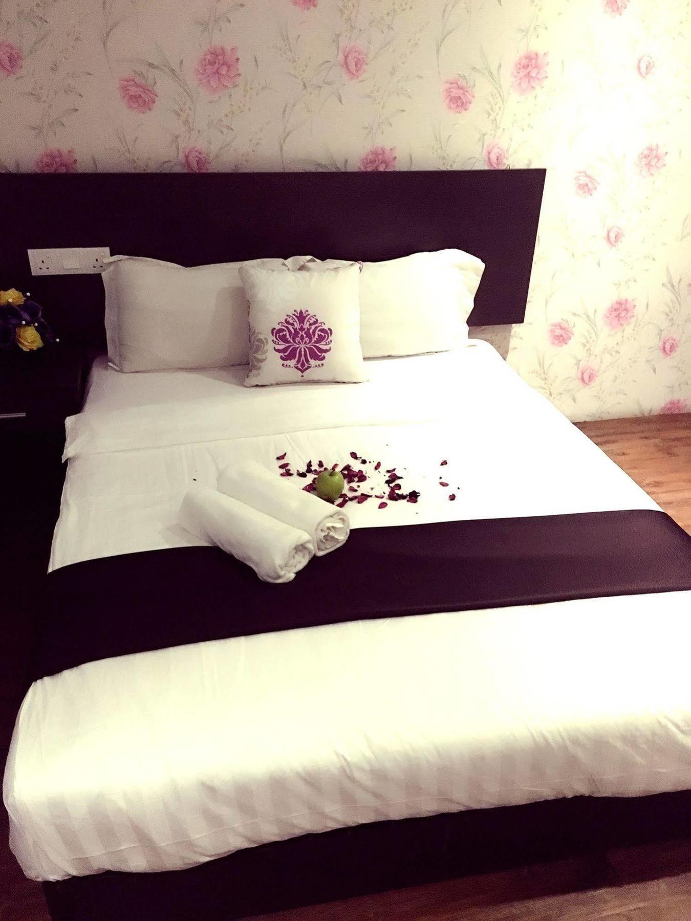 Apple 1 Hotel Superior Bayan Lepas Exterior foto
