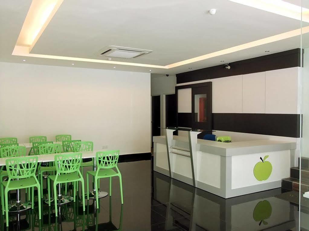 Apple 1 Hotel Superior Bayan Lepas Exterior foto