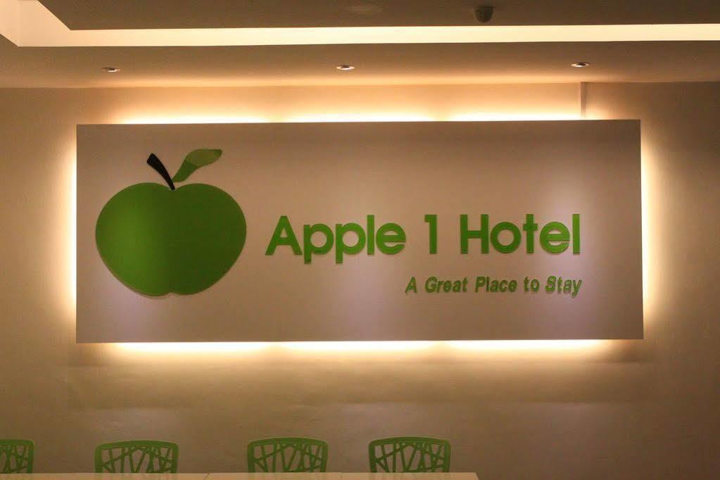 Apple 1 Hotel Superior Bayan Lepas Exterior foto