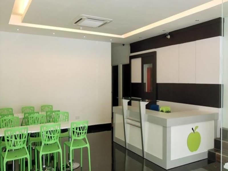 Apple 1 Hotel Superior Bayan Lepas Exterior foto