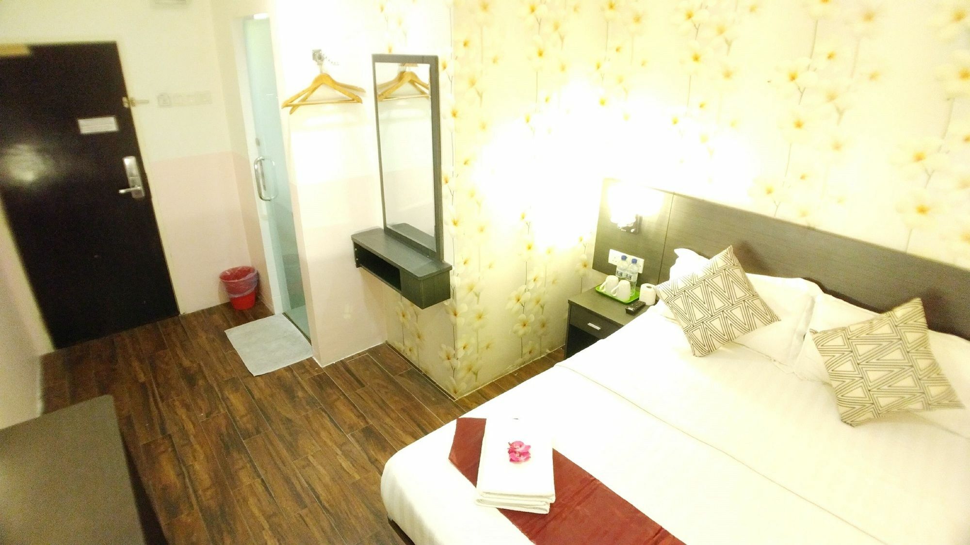 Apple 1 Hotel Superior Bayan Lepas Exterior foto