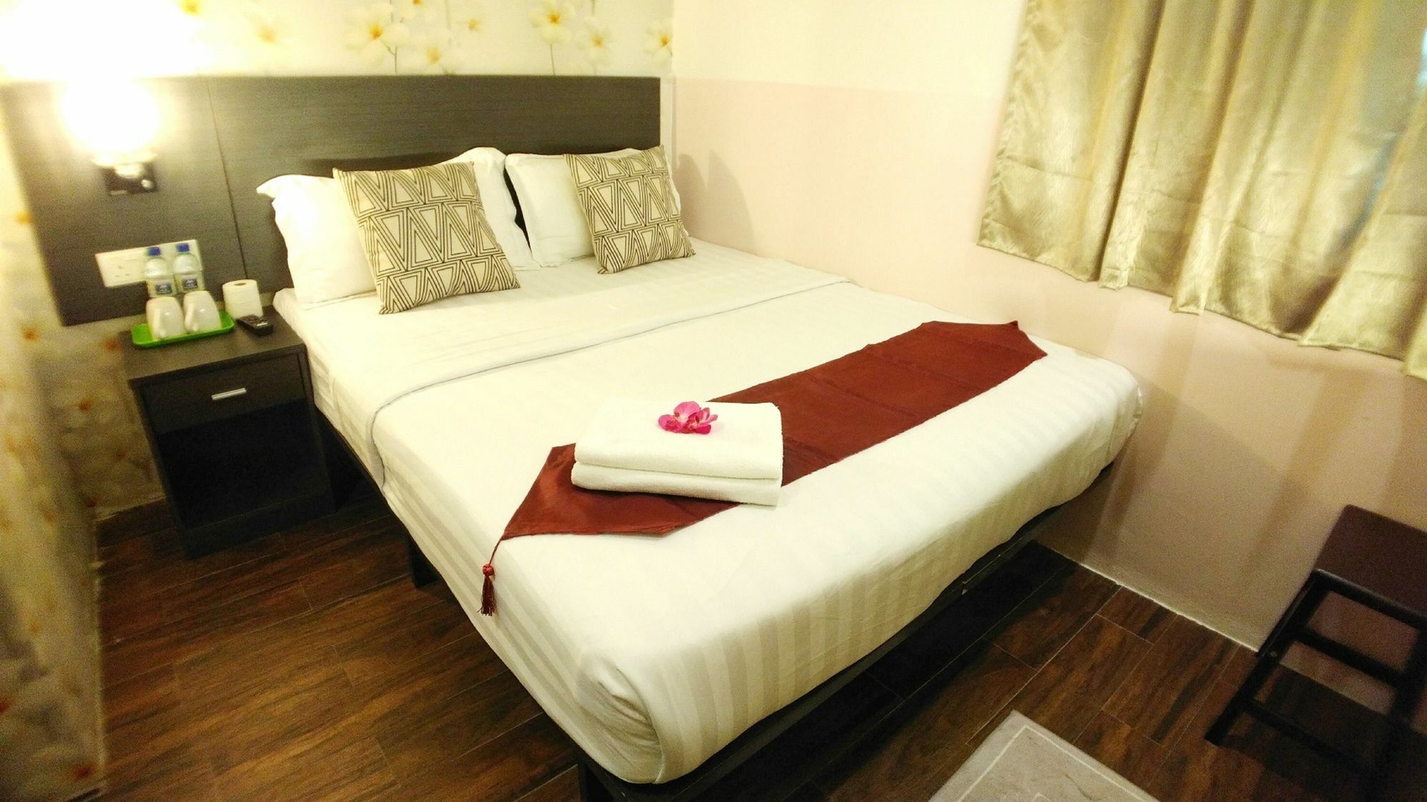 Apple 1 Hotel Superior Bayan Lepas Exterior foto